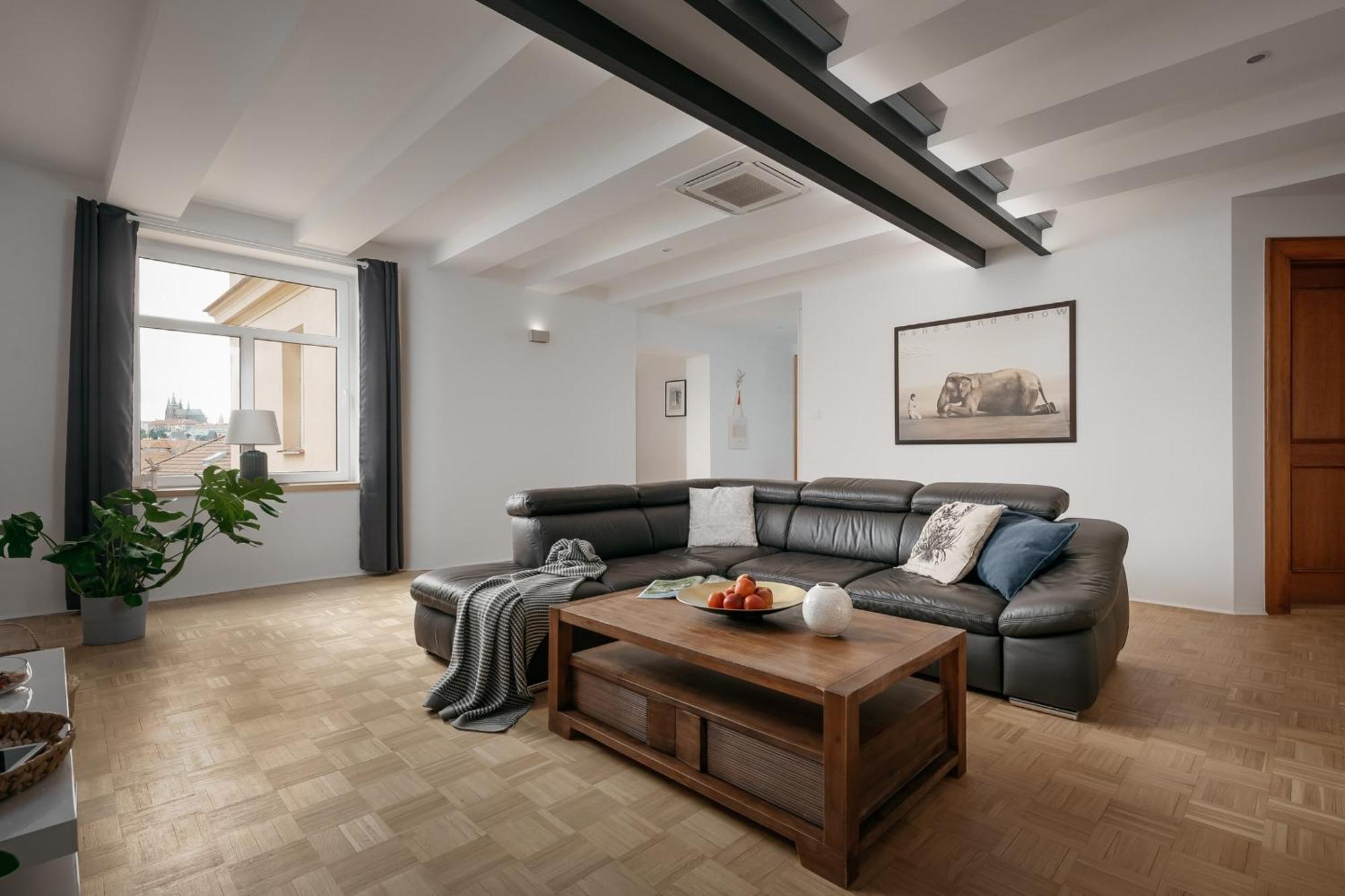 Dot 3 Bdr Apartment With Tyn Cathedral View & Ac Praga Esterno foto