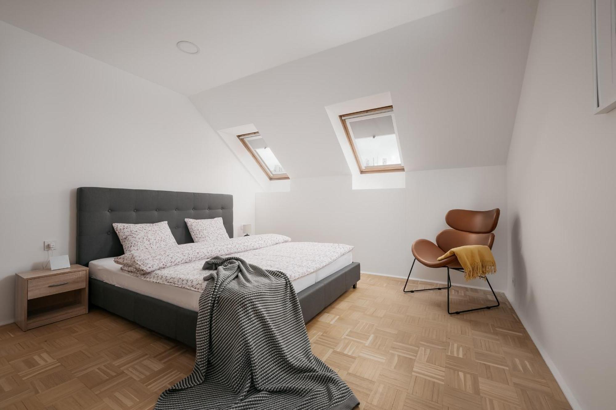 Dot 3 Bdr Apartment With Tyn Cathedral View & Ac Praga Esterno foto